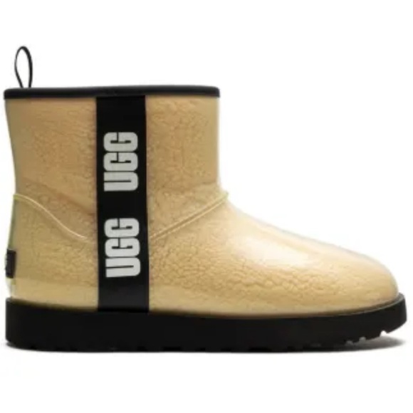 UGG Shoes - UGG CLASS CLEAR SNOW BOOTS SIZE 9